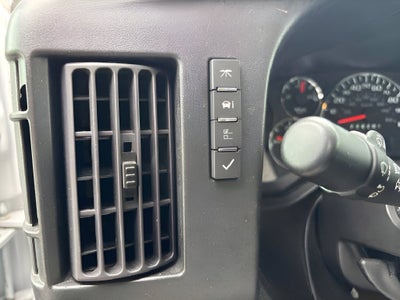 2023 Chevrolet Express Passenger 3500 1LS