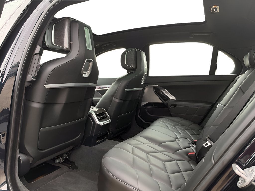 2026 BMW 7 Series 740i xDrive