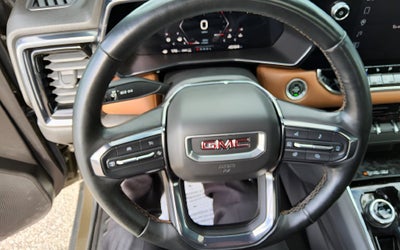 2023 GMC Canyon AT4