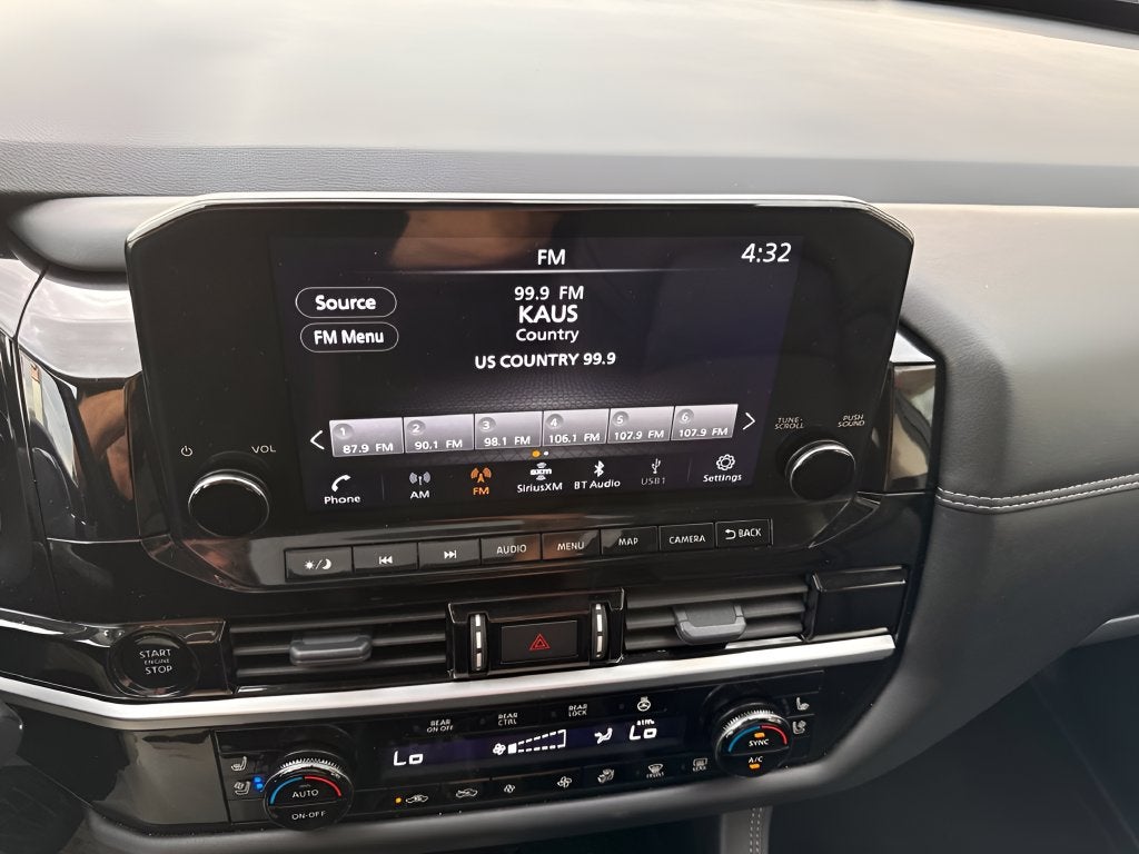 2025 Nissan Pathfinder Platinum