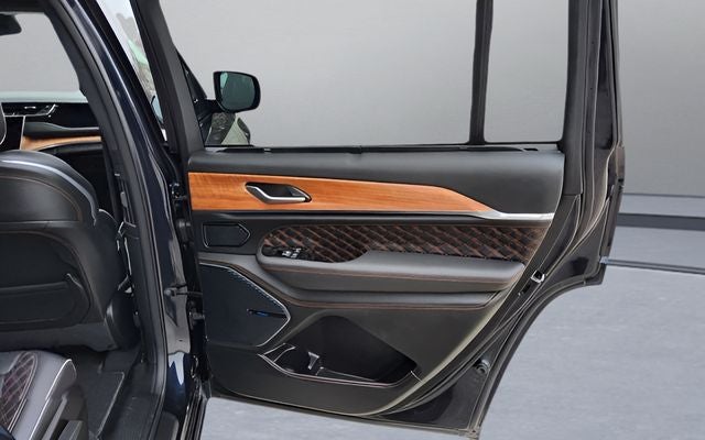 2025 Jeep Grand Cherokee L Summit