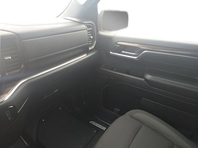 2024 Chevrolet Silverado 1500 LT LT1