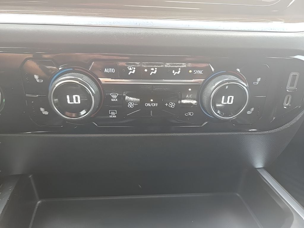 2023 Chevrolet Silverado 1500 LT Texas Edition