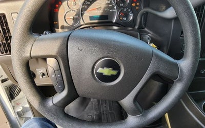 2024 Chevrolet Express 2500 Work Van Cargo