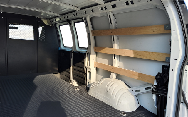 2024 Chevrolet Express 2500 Work Van Cargo