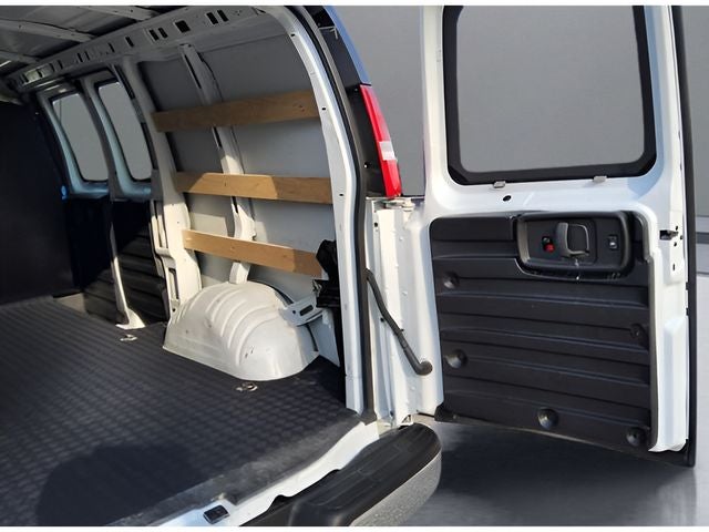 2024 Chevrolet Express 2500 Work Van Cargo