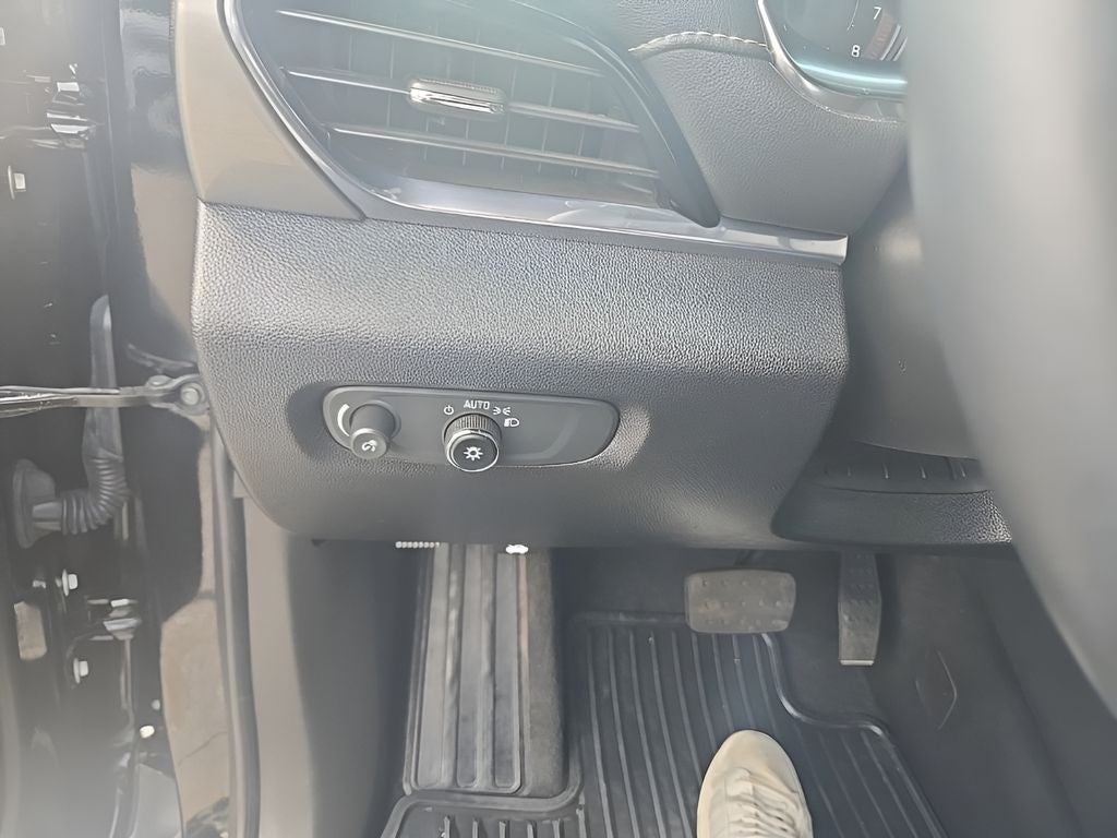2024 Chevrolet Traverse Limited LT Leather