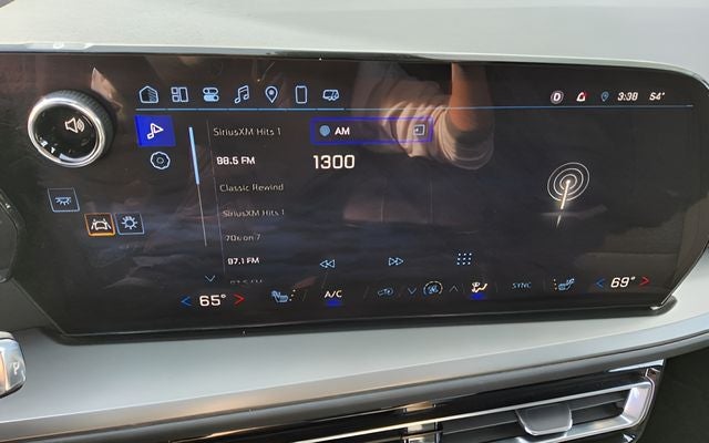 2025 Chevrolet Traverse LT 2LT