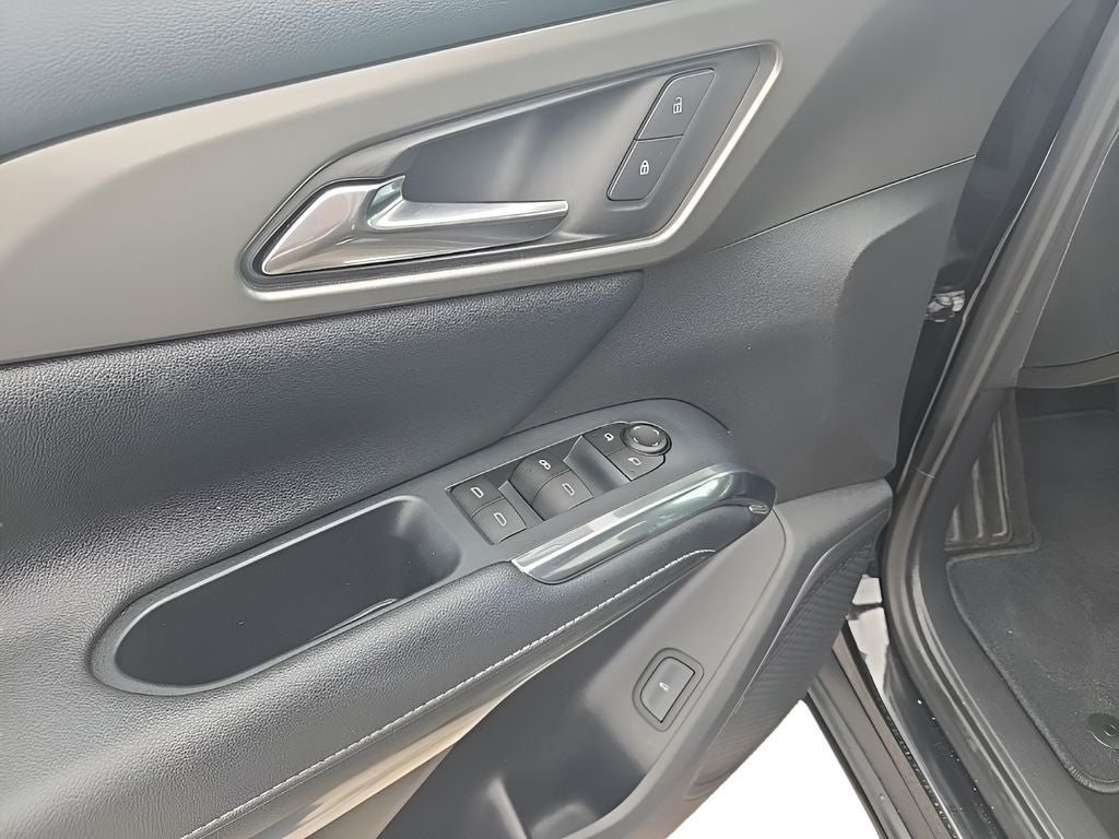 2025 Chevrolet Traverse LT 2LT