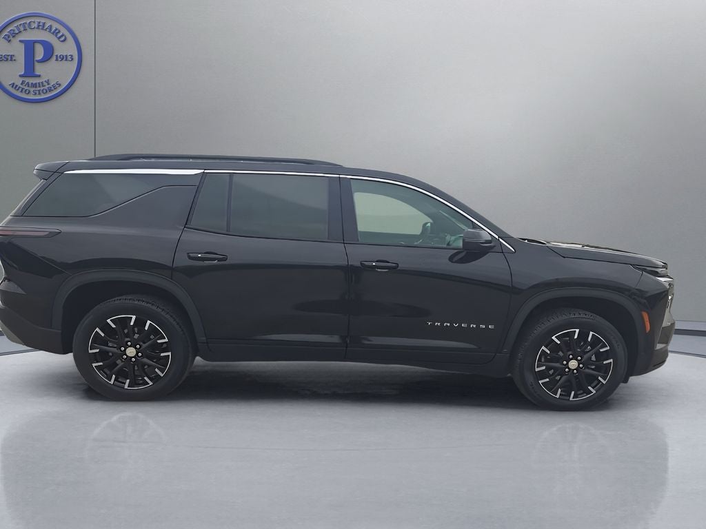 2025 Chevrolet Traverse LT 2LT