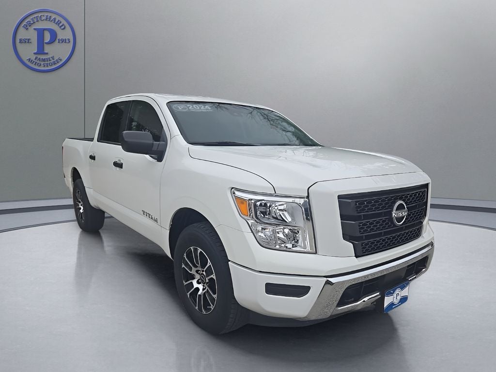 2024 Nissan Titan SV