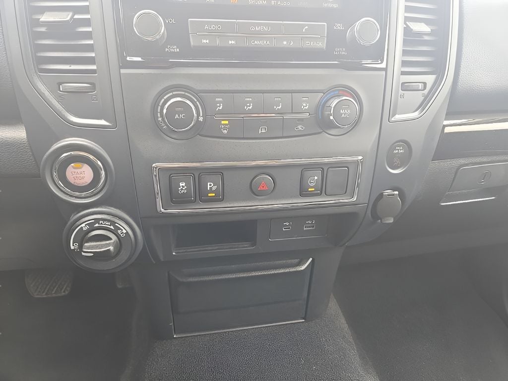 2024 Nissan Titan SV