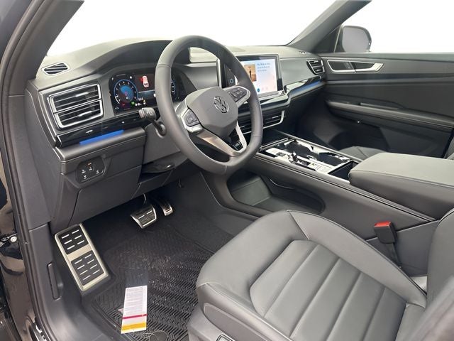 2026 Volkswagen Atlas Cross Sport 2.0T SEL R-Line Black