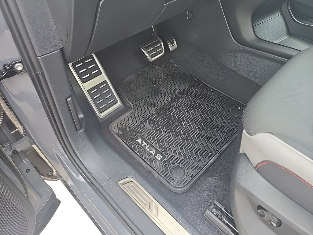 2024 Volkswagen Atlas 2.0T Peak Edition SE w/Technology