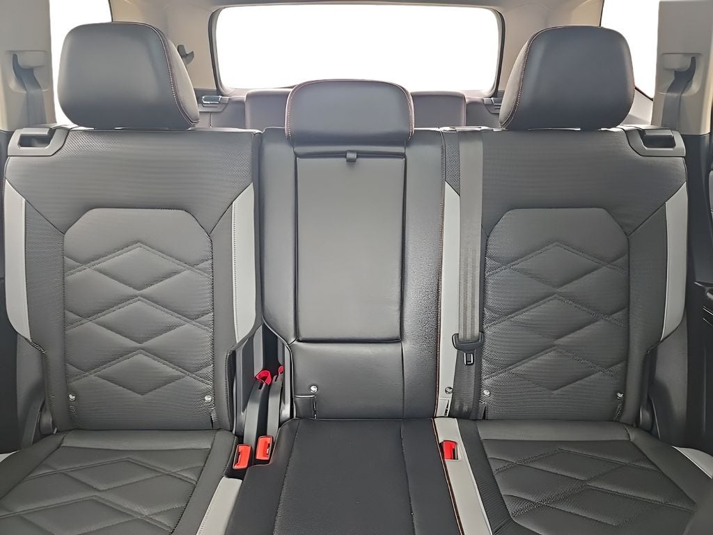 2024 Volkswagen Atlas 2.0T Peak Edition SE w/Technology