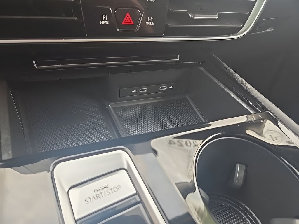 2024 Volkswagen Atlas 2.0T Peak Edition SE w/Technology