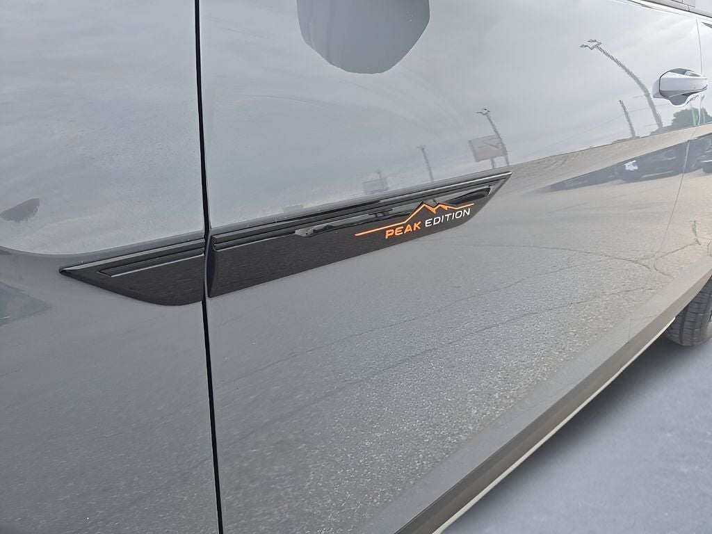 2024 Volkswagen Atlas 2.0T Peak Edition SE w/Technology