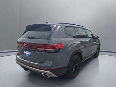 2024 Volkswagen Atlas 2.0T Peak Edition SE w/Technology