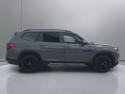 2024 Volkswagen Atlas 2.0T Peak Edition SE w/Technology