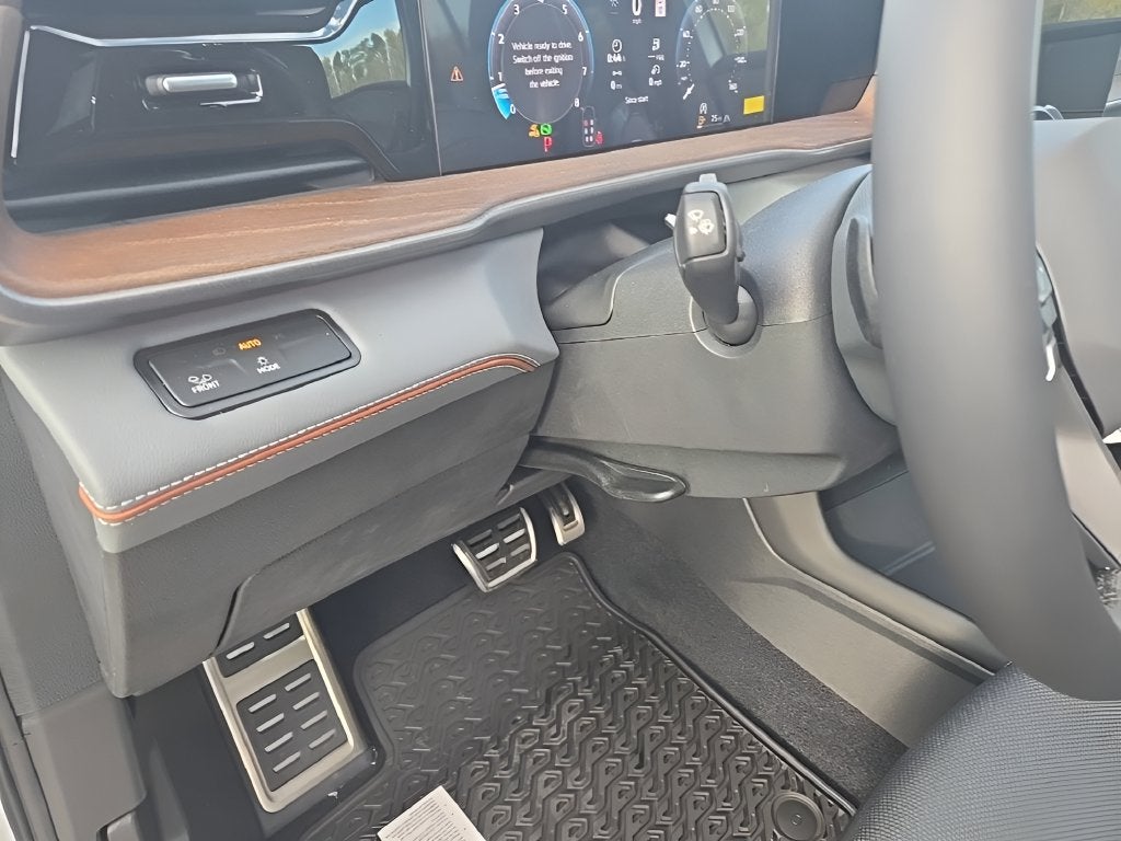 2027 Volkswagen Atlas SEL Premium R-Line 4MOTION