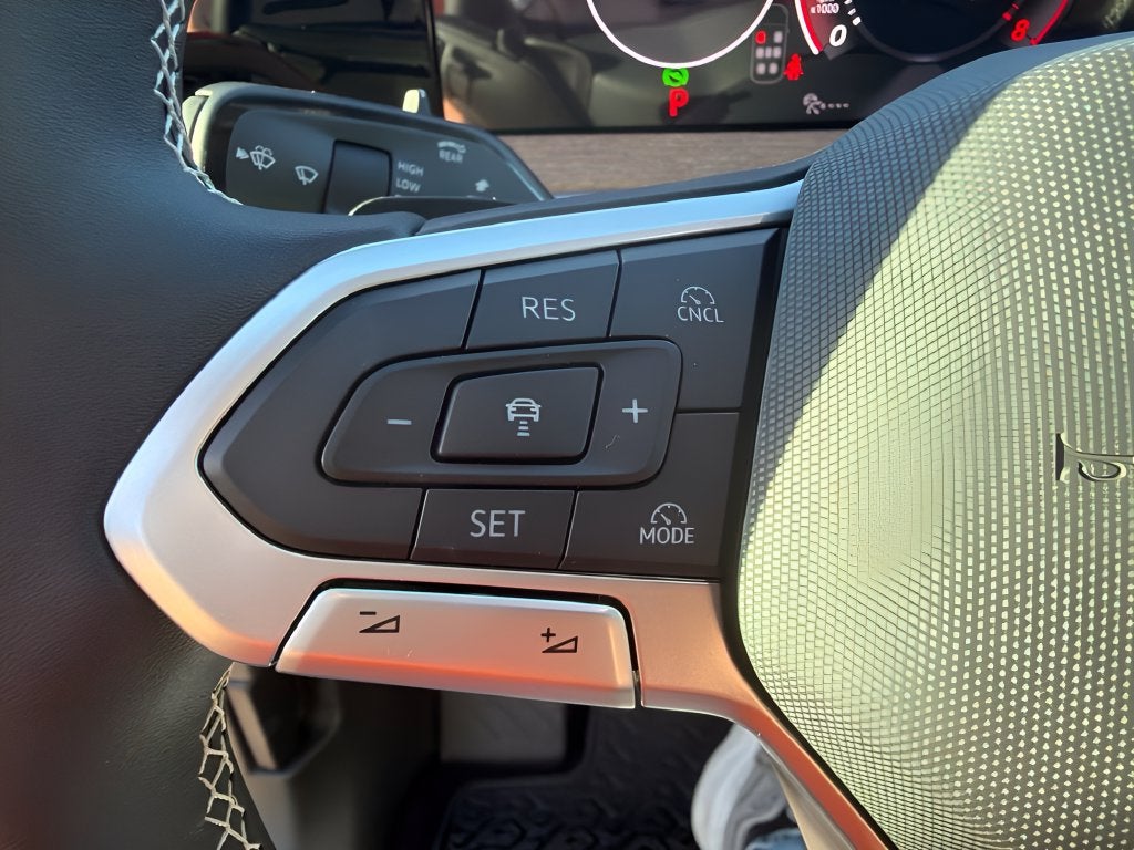 2027 Volkswagen Atlas SE w/Tech 4MOTION