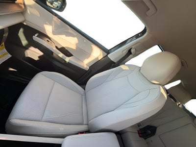 2027 Volkswagen Atlas SE w/Tech 4MOTION