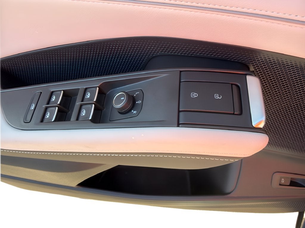 2027 Volkswagen Atlas SE w/Tech 4MOTION