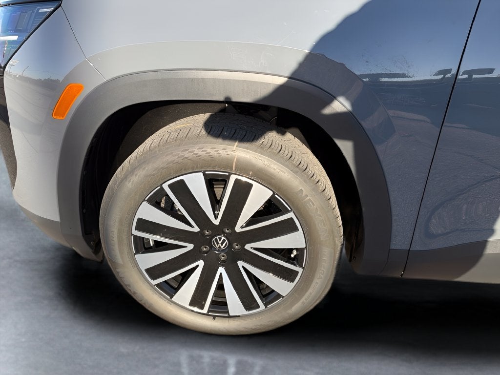 2027 Volkswagen Atlas SE w/Tech 4MOTION