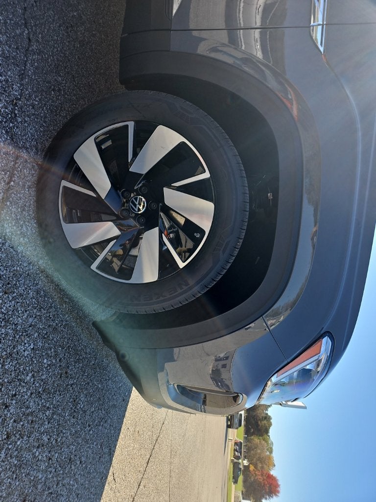 2026 Volkswagen Atlas Cross Sport 2.0T SE W/TECHNOLOGY