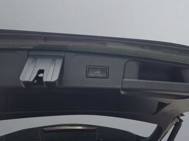 2026 Volkswagen Atlas 2.0T SE w/ Technology