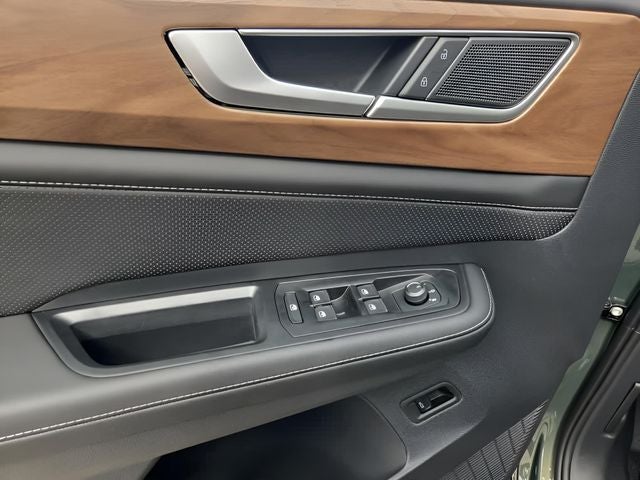 2026 Volkswagen Atlas 2.0T SE w/ Technology