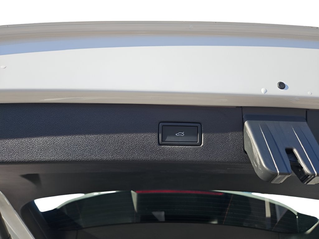 2027 Volkswagen Atlas SE w/Tech 4MOTION