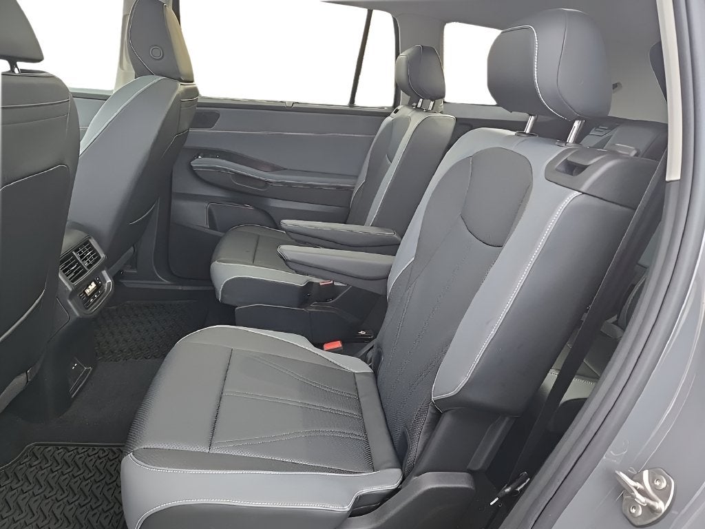 2027 Volkswagen Atlas SE w/Technology