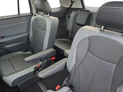 2027 Volkswagen Atlas SE w/Technology