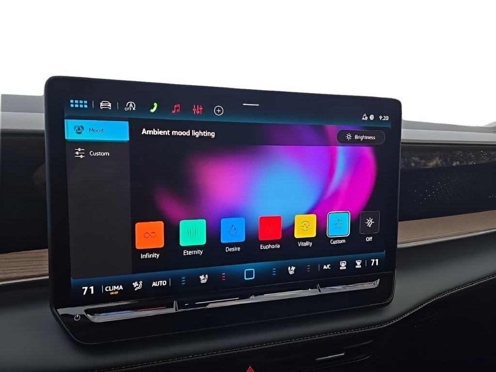 2027 Volkswagen Atlas SE w/Technology