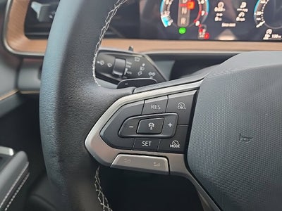 2027 Volkswagen Atlas SE w/Technology
