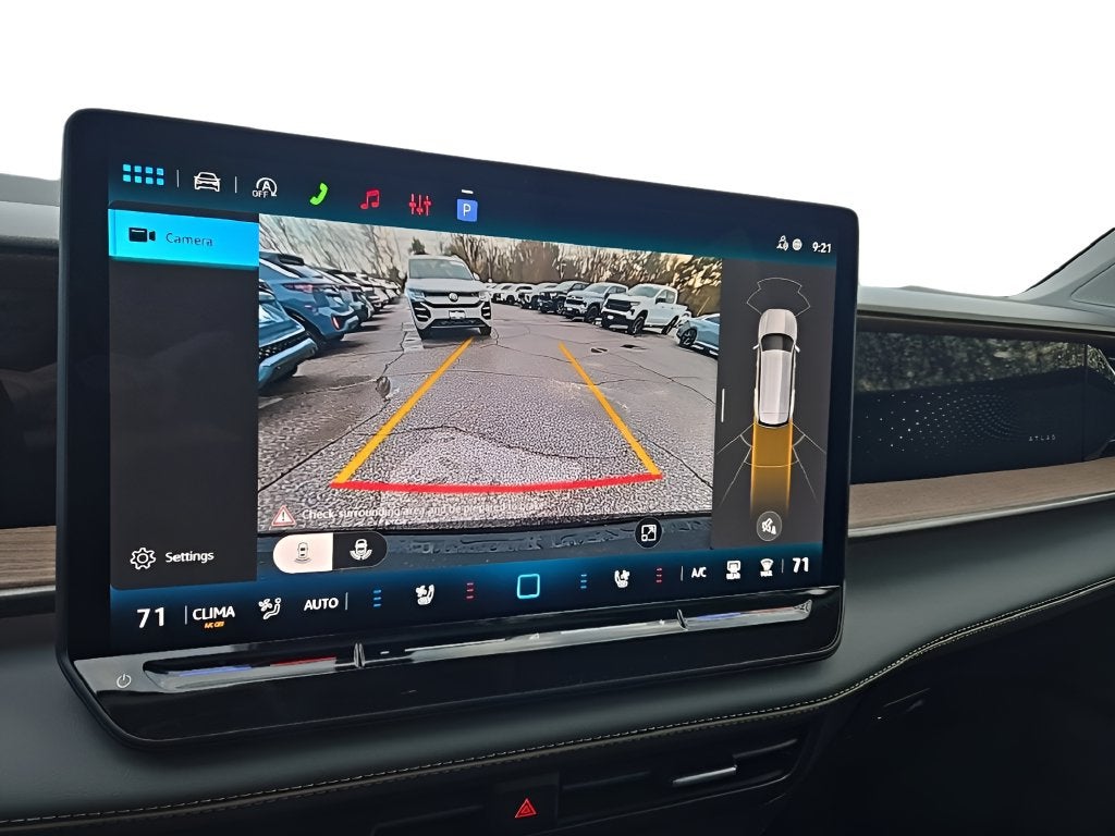 2027 Volkswagen Atlas SE w/Technology