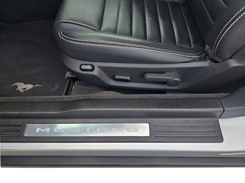 2012 Ford Mustang V6 Premium