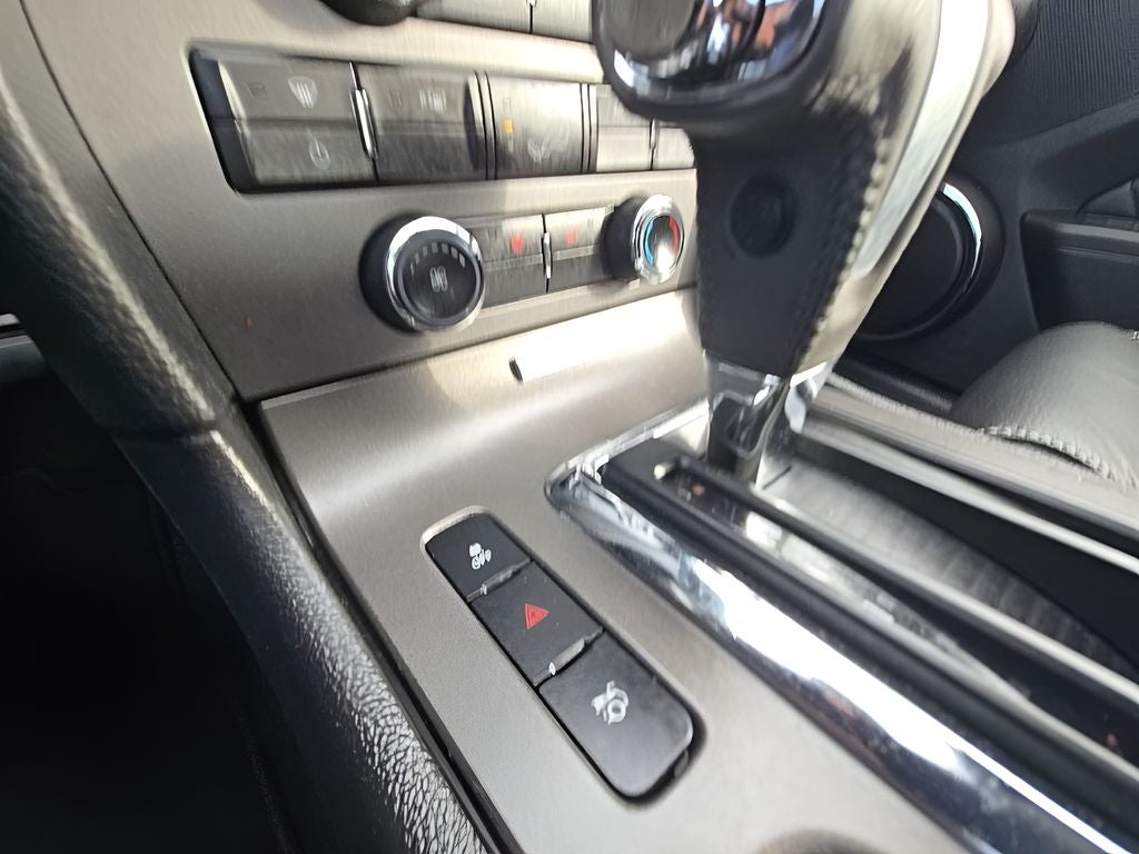 2012 Ford Mustang V6 Premium