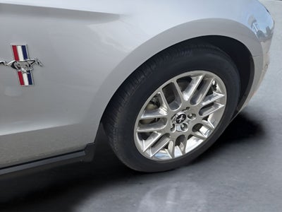 2012 Ford Mustang V6 Premium