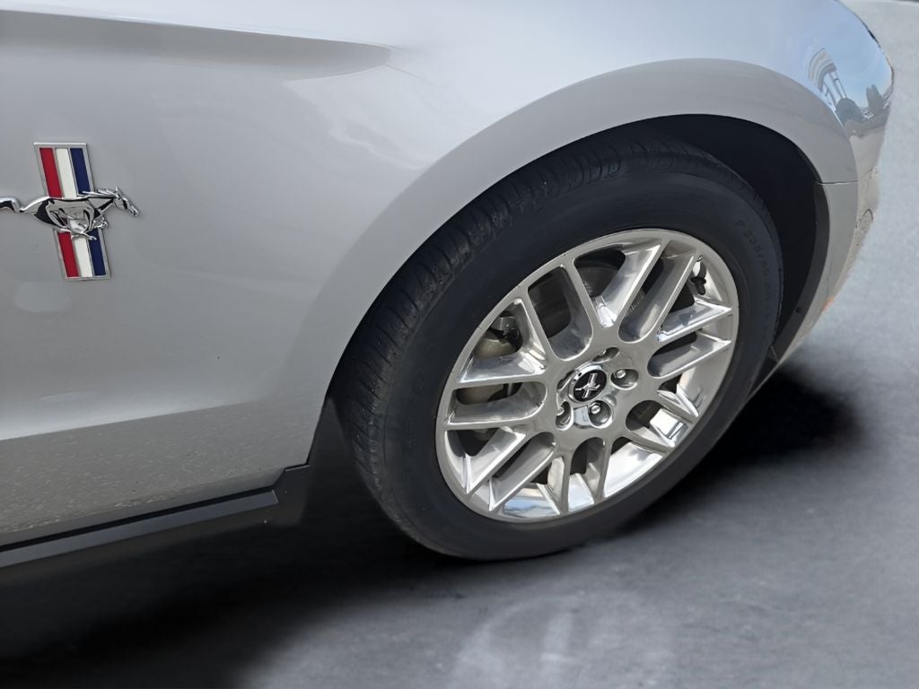 2012 Ford Mustang V6 Premium