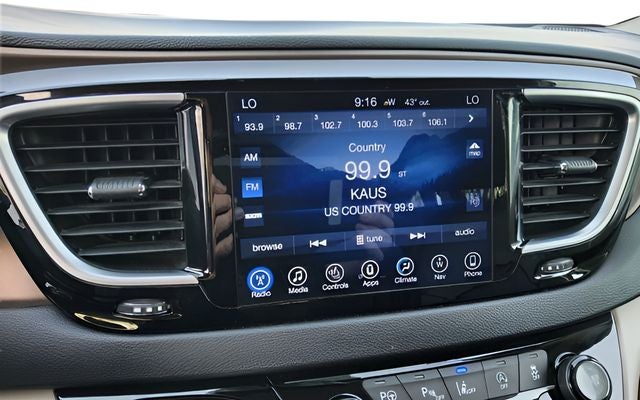 2017 Chrysler Pacifica Touring L Plus