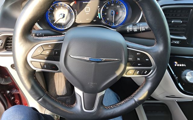 2017 Chrysler Pacifica Touring L Plus