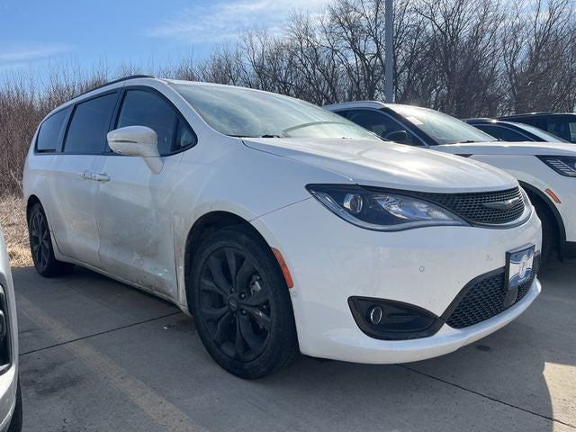 2020 Chrysler Pacifica Limited