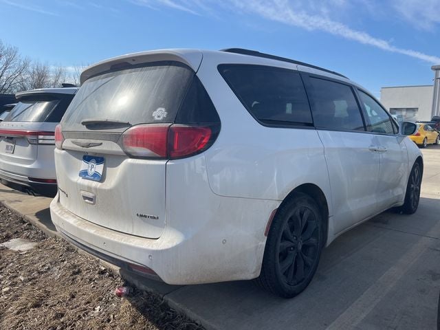 2020 Chrysler Pacifica Limited