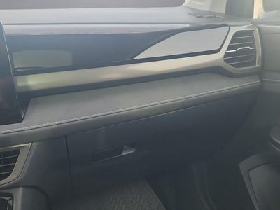 2026 Volkswagen Taos 1.5T SE Black