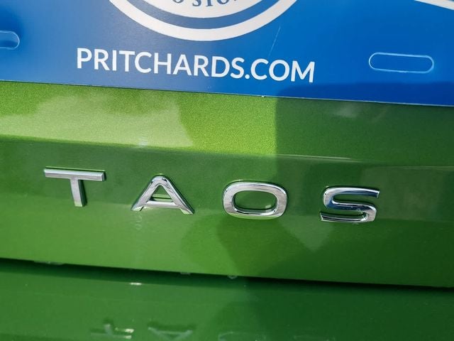 2026 Volkswagen Taos 1.5T SE Black