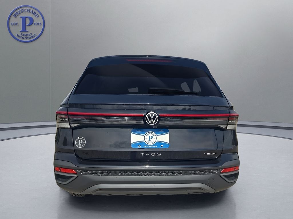 2026 Volkswagen Taos 1.5T SE Black