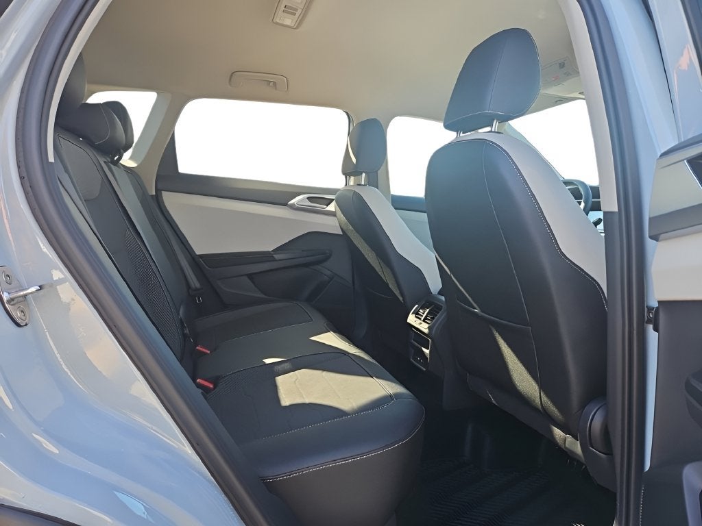 2027 Volkswagen Taos 1.5T SE