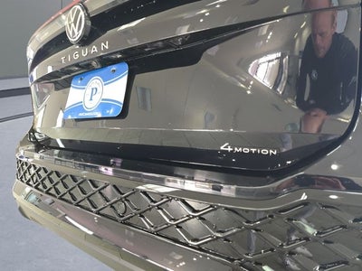 2026 Volkswagen Tiguan 2.0T SEL R-Line Turbo